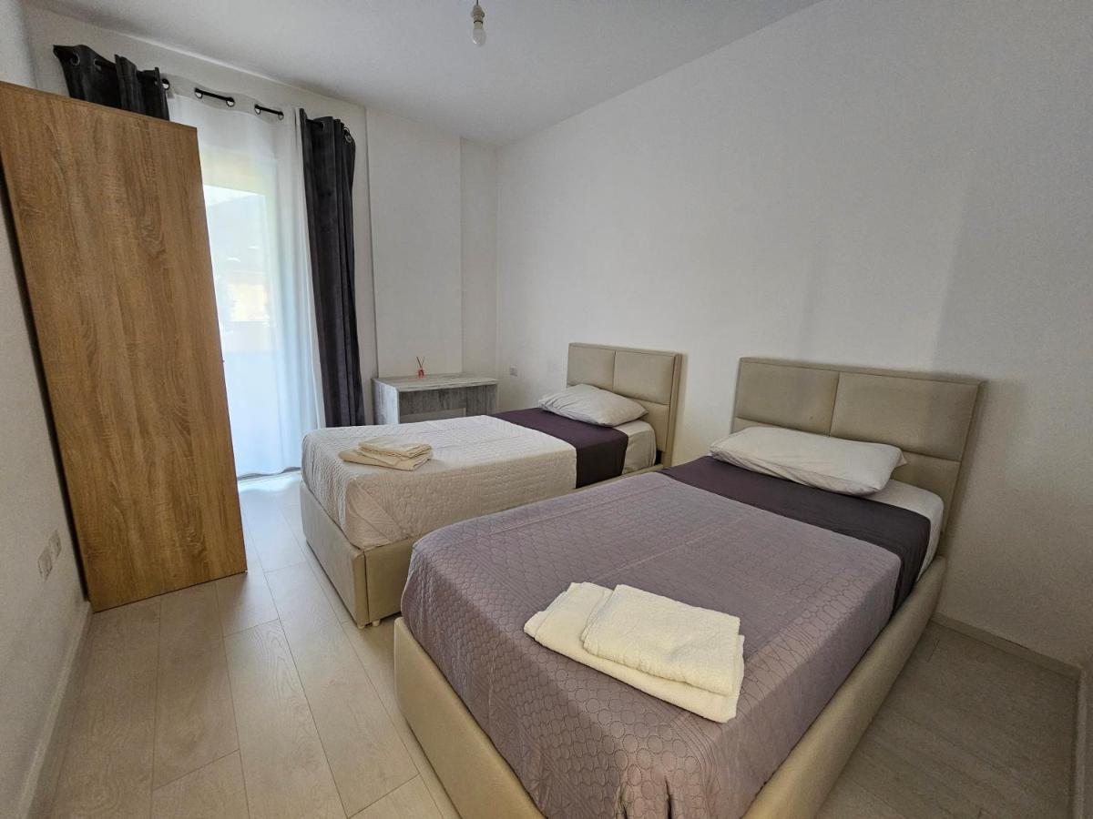 Tower Bridge Apartment 地拉那 外观 照片